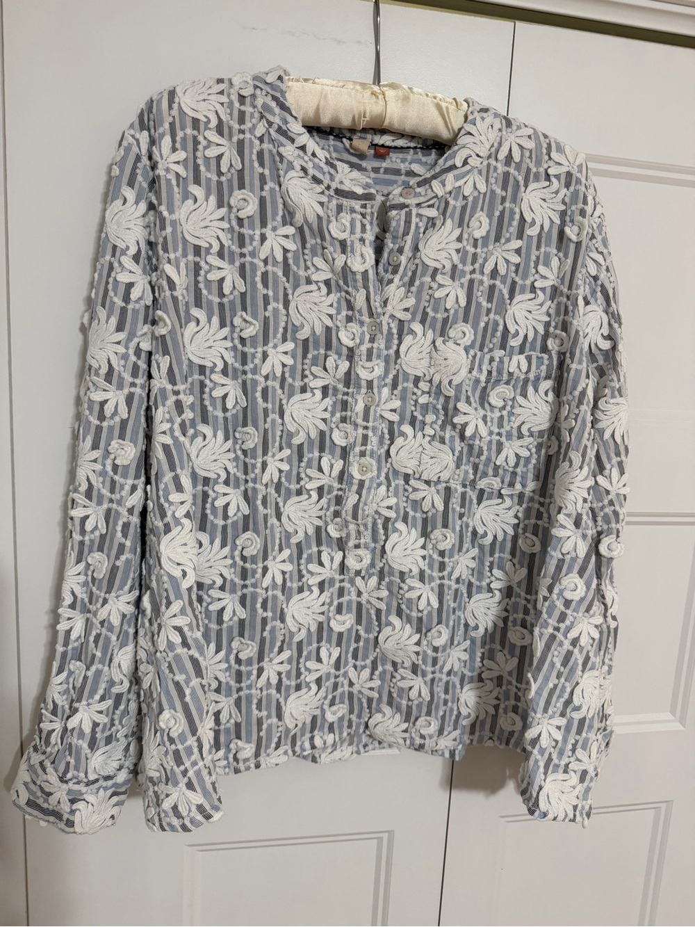 Pilco Blue & White Embroidered Long-Sleeve half button up- large